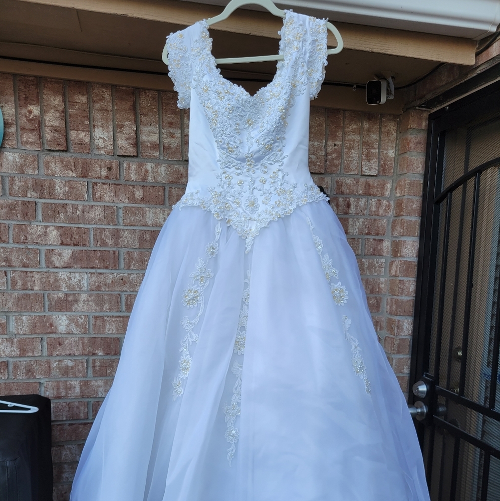 Golden Gate Wedding Ball Gown Sz 8